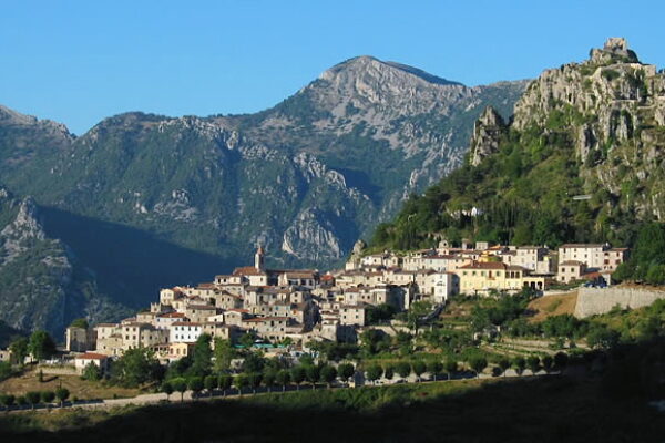 Le plus Haut Village Méditerranéen – Liberté